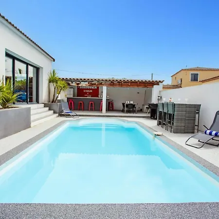 Manade By * Le Cailar