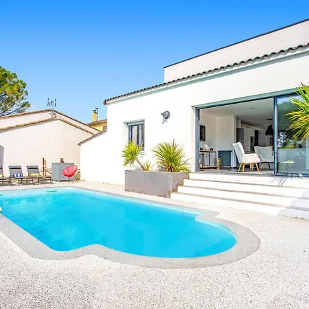 Manade By ヴィラ Le Cailar